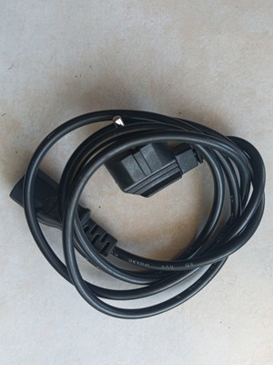 Computer power cable Schuko IEC like new