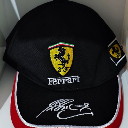 Ferrari Scuderia F1 Cap Michael Schumacher Signature Edition like new