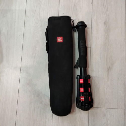 Zhiyun TransMount Telescopic Monopod with Tripod Feet and Extension Grip like new