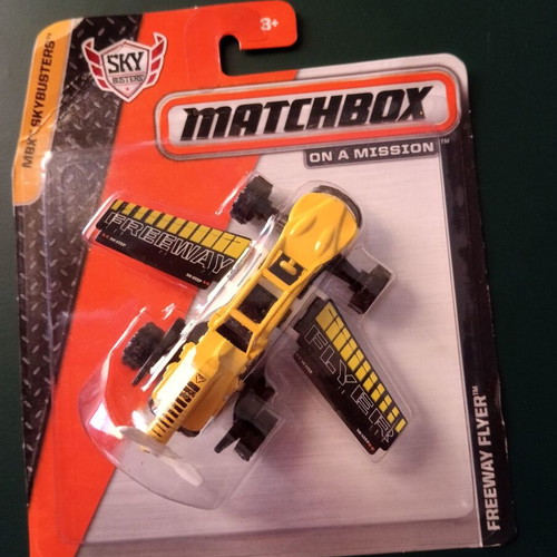 Matchbox airplanes new, set of 2 yellow