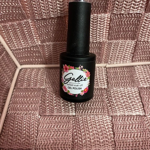 Nail products like new with Mixcoco Primer and Gellie semi-permanent polishes