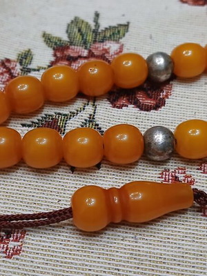 Mastic Worry Beads used with 21 beads and silver details