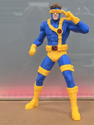 Cyclops figure like new, 24 cm