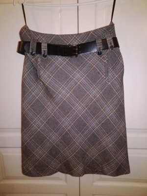 More & More checked winter skirt like new, size M 38