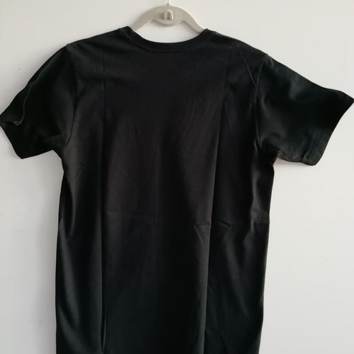 Men's black T-shirt with Sweden print like new, size medium