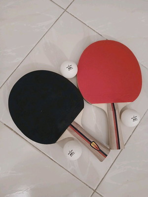 Sunflex ping pong rackets new with 3 balls