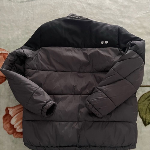 Nuff puffer like new, size Medium