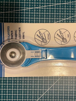 Повърхност за рязане А3 и нов roller cutter
