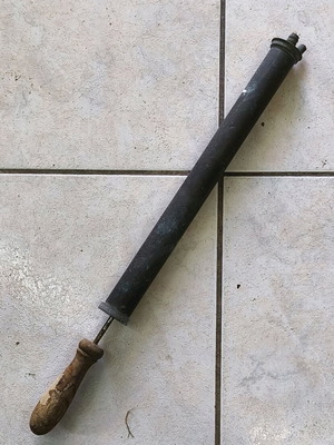 Copper watering pump like new, 55 centimeters