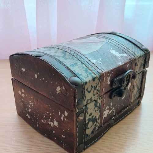 Handmade vintage jewelry box brown, new