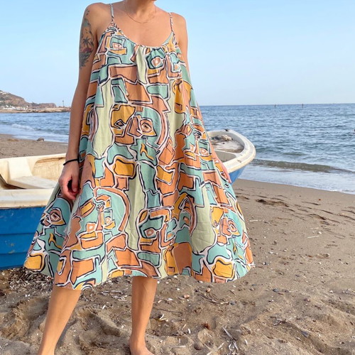 Light dress with abstract print like new, vintage style