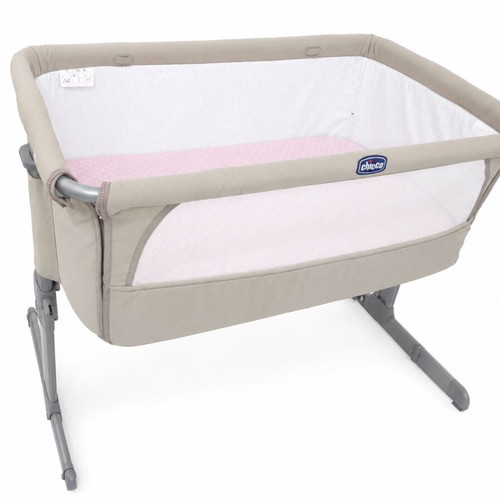 Chicco Next to Me bedside crib