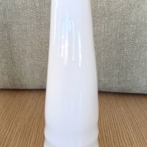 White oil and vinegar bottles new, minimal design, set of 2