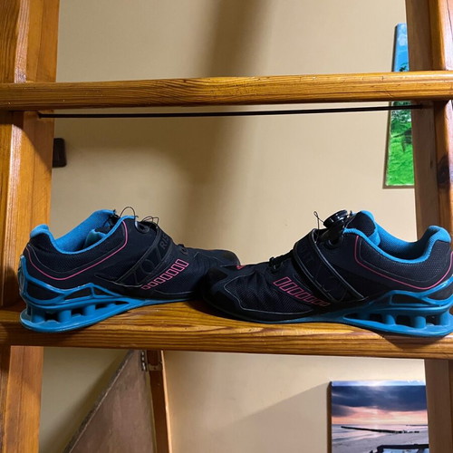 Inov women's sport shoes like new, size 40