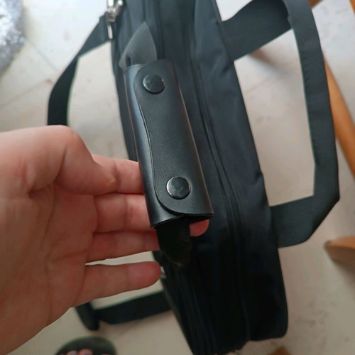 Laptop bag like new with multiple compartments