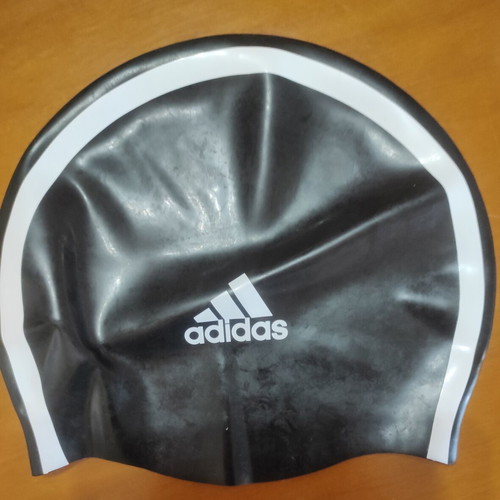 Adidas and Arena swimming caps like new, size OG