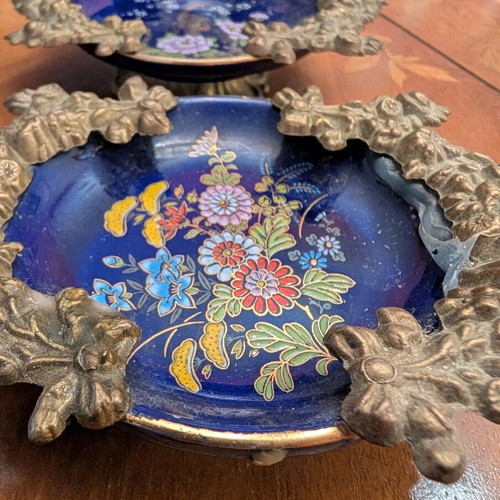 Collectible ashtrays with floral porcelain center, like new, set of 2