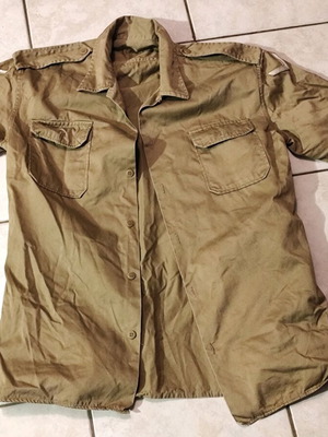 Authentic light green military uniform Sergeant ES 1985 like new