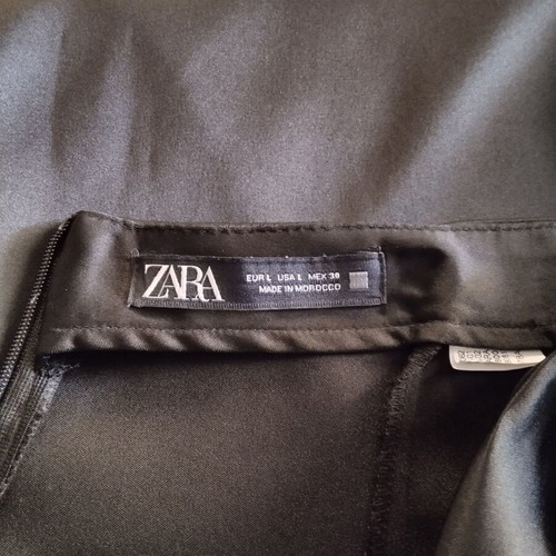Zara satin midi skirt size L excellent condition black