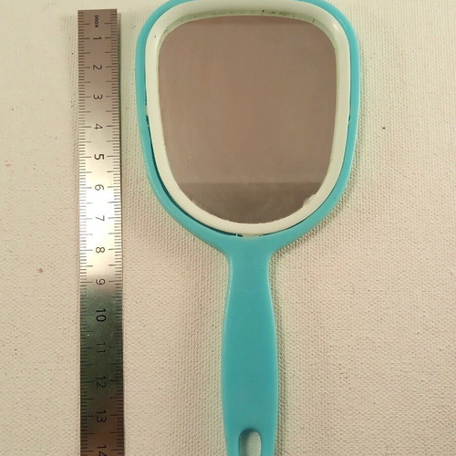 Plastic small mirror 15.5x7 cm new