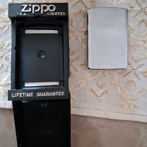 Zippo Brushed Chrome lighter like new, June 1990 with case