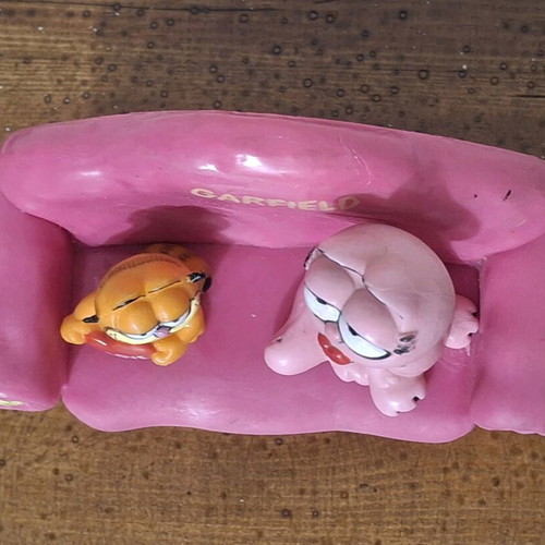 Vintage Garfield & Arlene on Couch PVC figure used