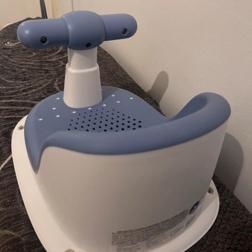 Baby Motor Bath like new, suitable for 6 months and up
