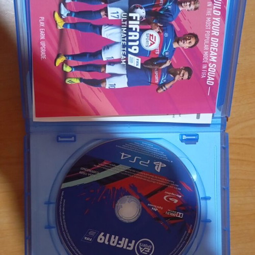 PlayStation 4 FIFA 19 game used with Greek teams
