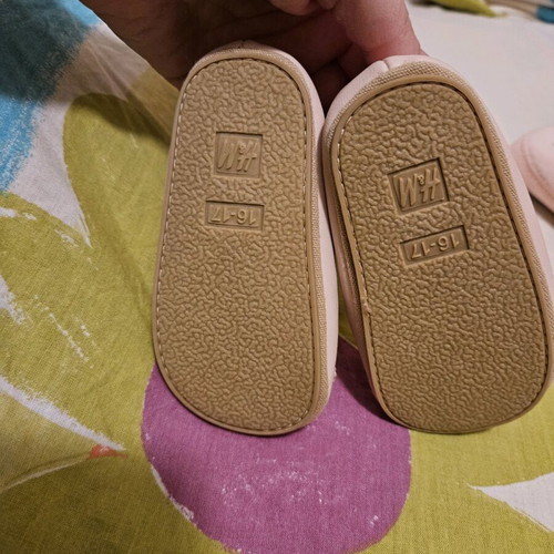 Pink cuddle ballerina shoes size 16/17 like new