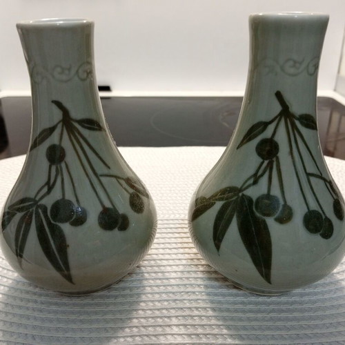 Vintage Pyongyang decorative vases, pair