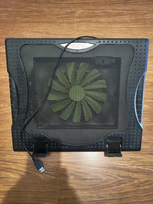 Wesdar laptop cooling pad like new with adjustable tilt