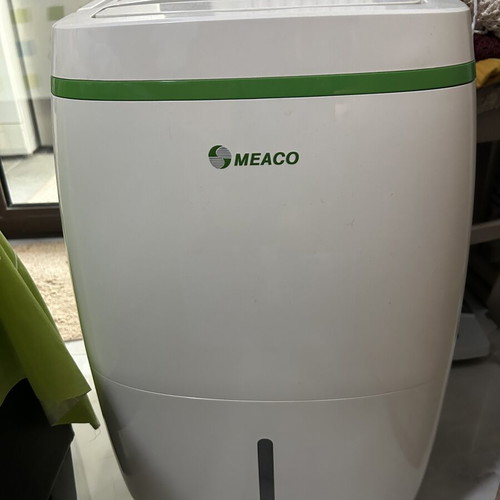 Dehumidifier 12L with HEPA filter and replacement, quiet, like new