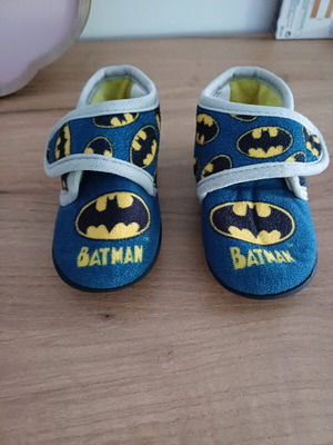 Children's slippers no20-21 like new