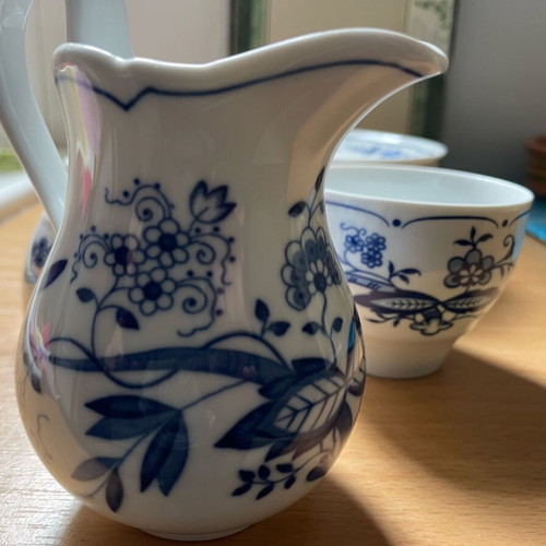 Coffee set with creamer, genuine German porcelain like new, 12 cups with saucers