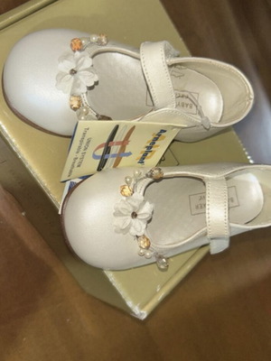 Babywalker shoes for girl size 20 new, white/cream with flowers
