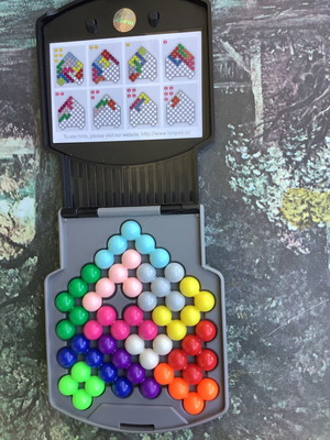 Pyramide IQ Travel Pocket Game like new, complete