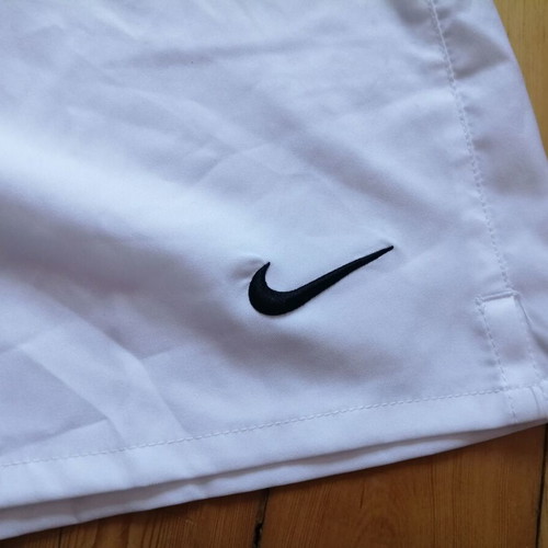 Nike Dri-FIT women's white sports shorts XL