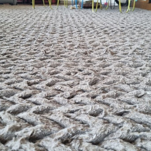 Rug used with thick braided texture and embossed surface 240x170