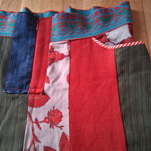 Boho skirt with patchwork in excellent condition, 100% wool