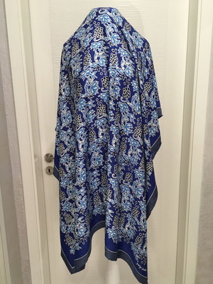 Marja Kurki vintage silk scarf 115/115 cm like new, blue