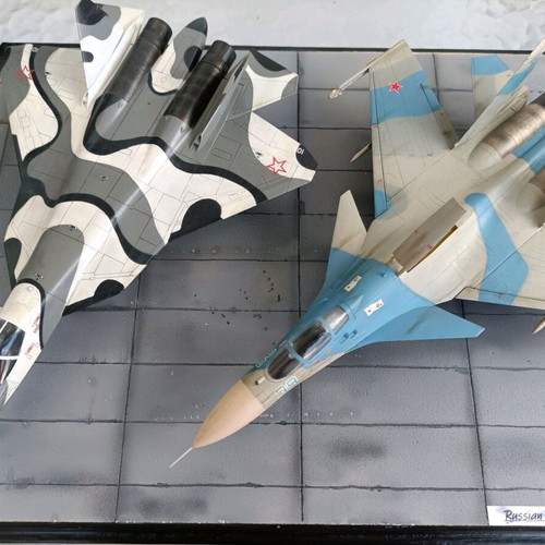 Russian Model Airfield Base 1/72 New