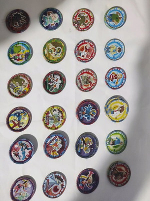 Megaman caps like new, pack of 40 pieces