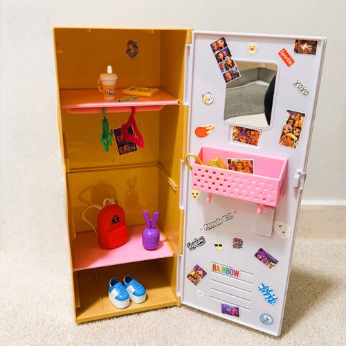 Rainbow High Locker like new without box