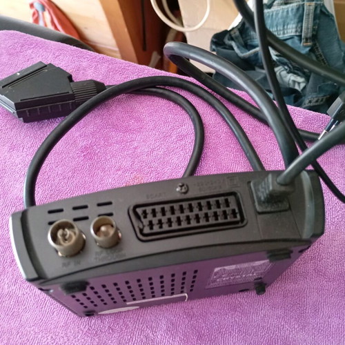 Crystal Audio decoder like new with SCART cable