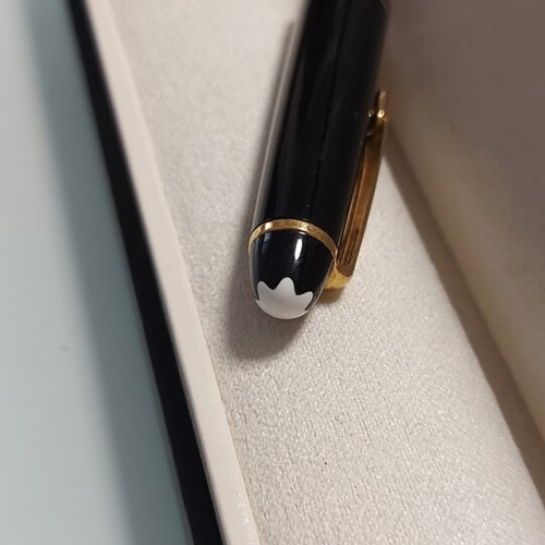 Mont Blanc Meisterstuck mini sized baby fountain pen with 14k gold nib and Mont Blanc men's lapel pin gift