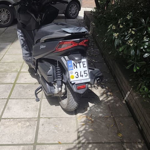 Kymco X-Town 300i scooter like new, black, 2020