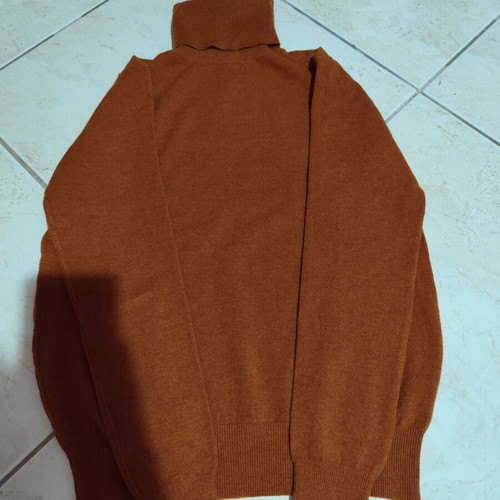 Women's turtleneck sweater like new, size small