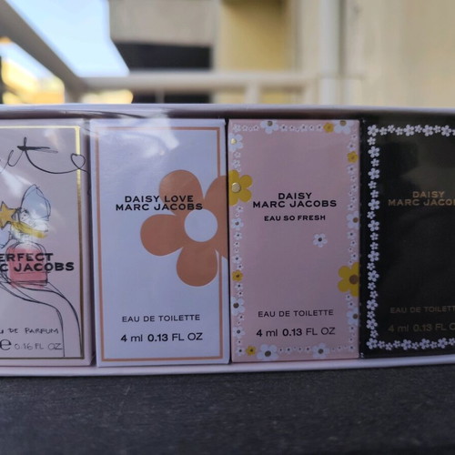 Marc Jacobs miniature perfume set new, 5 ml