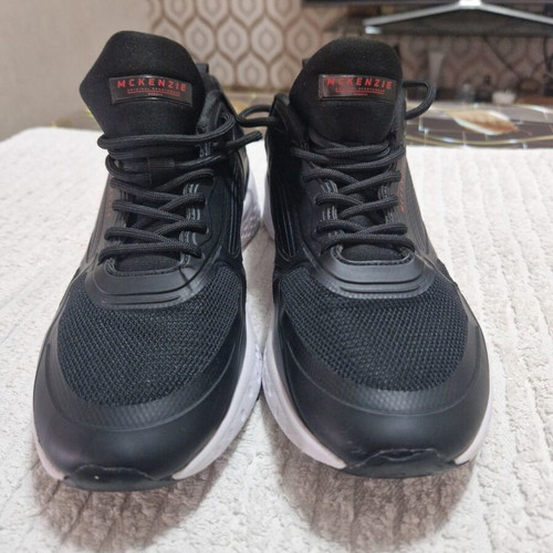 McKenzie Bevin 2.0 women's lightweight sneakers, black and white