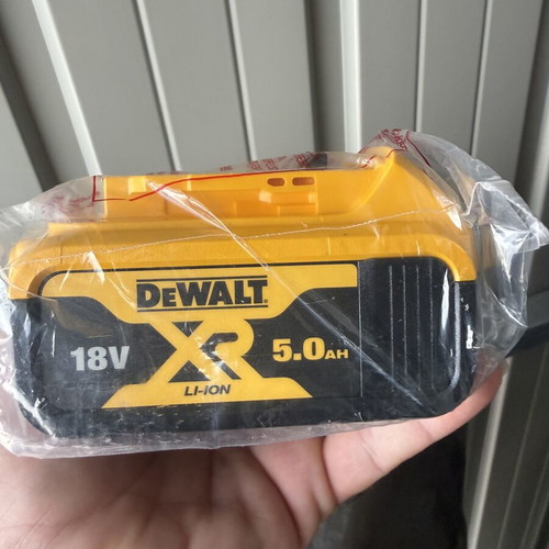 Dewalt DCB184 18V XR 5Ah battery